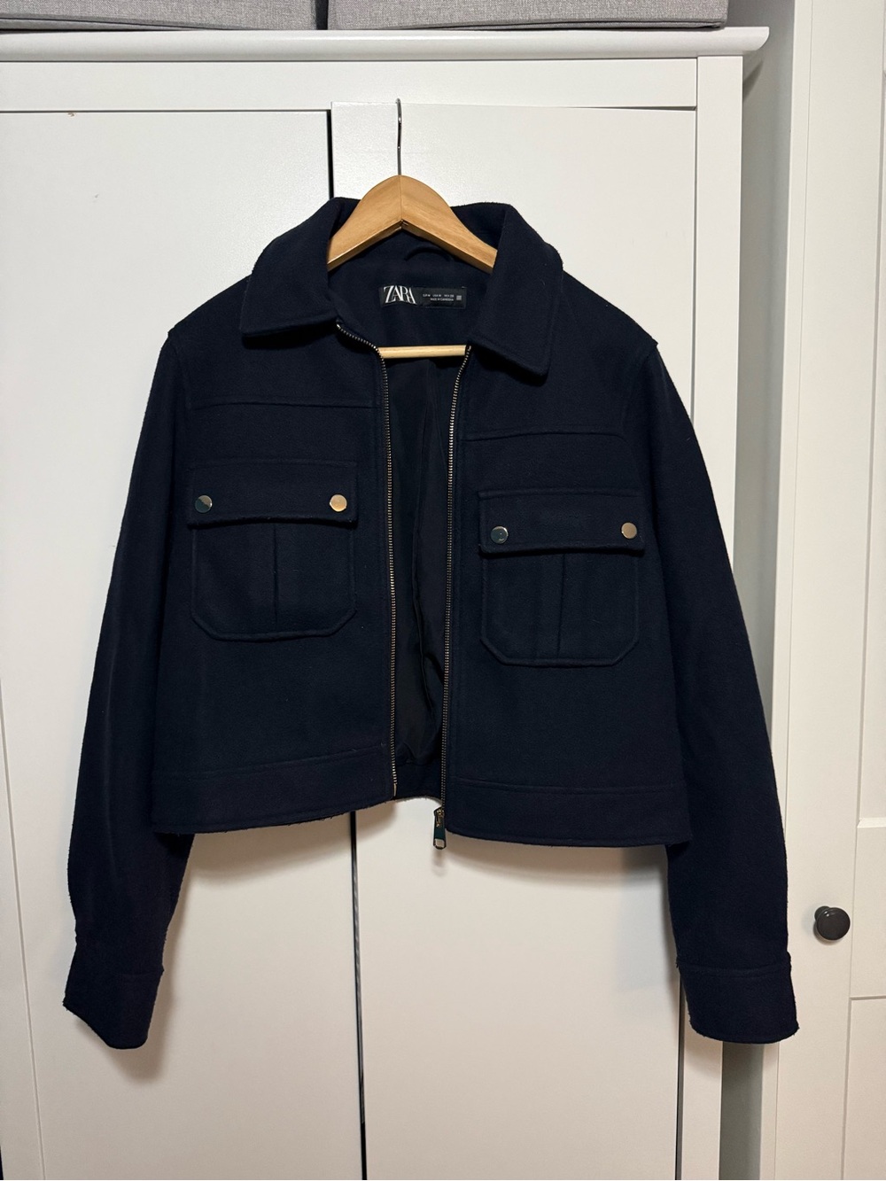 Zara Black Cropped Bomber Jacket with Front Pockets